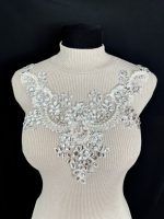 FARO NECKLINE APPLIQUE